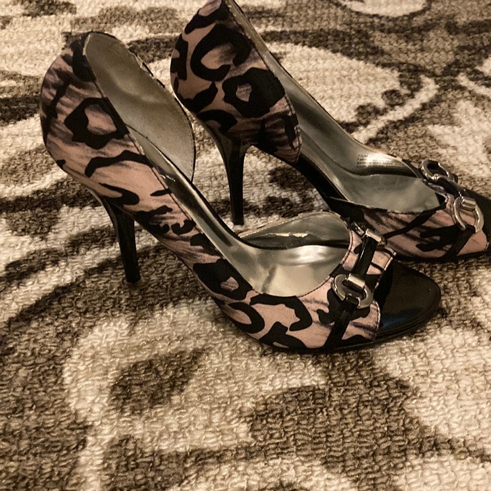 Black tan and silver cheetah print heels